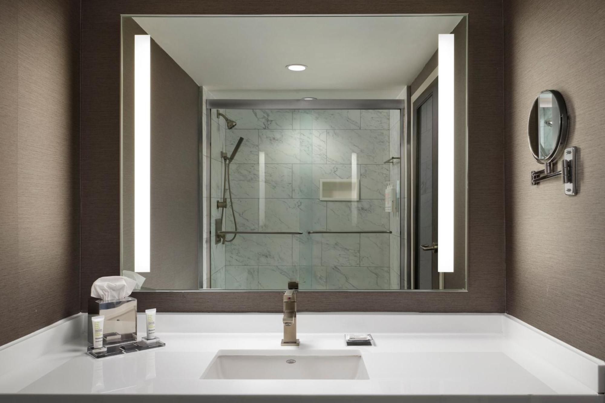Отель Teaneck Marriott At Glenpointe Экстерьер фото